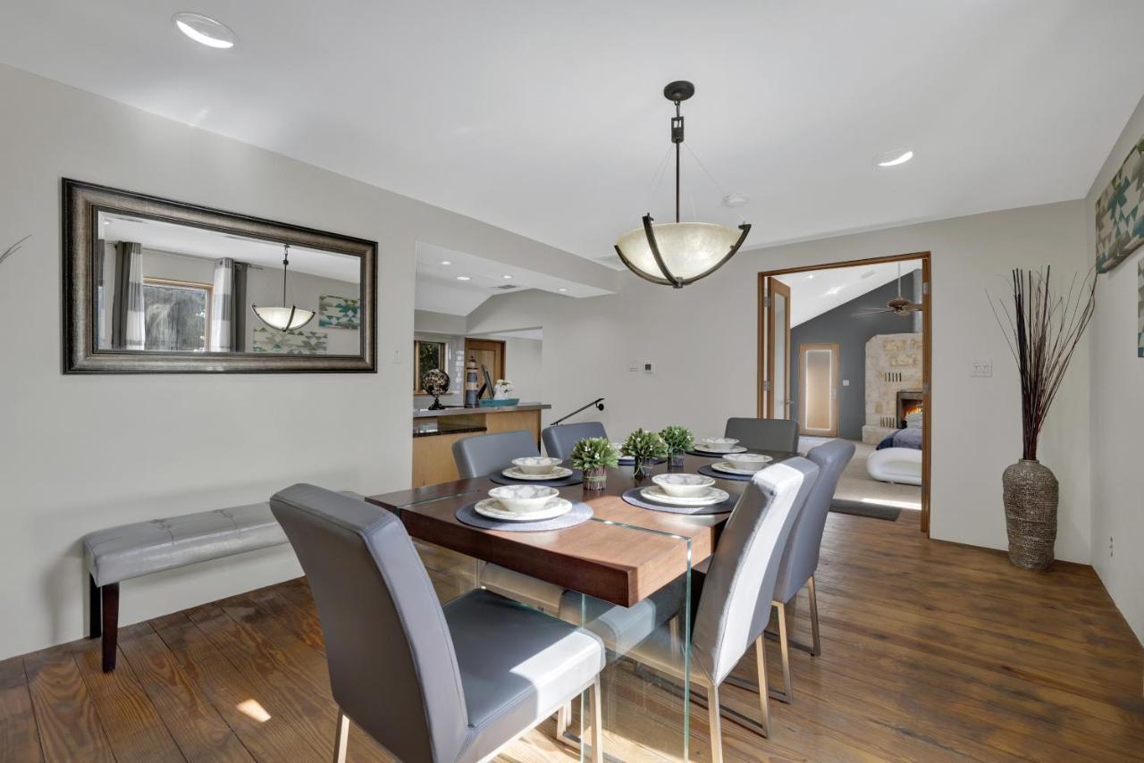 406 Lodge-A: Hot-Tub & 2 Blks To Main St Fredericksburg Luaran gambar
