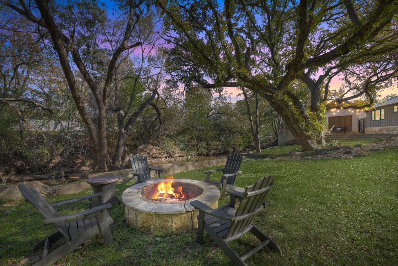 406 Lodge-A: Hot-Tub & 2 Blks To Main St Fredericksburg Luaran gambar