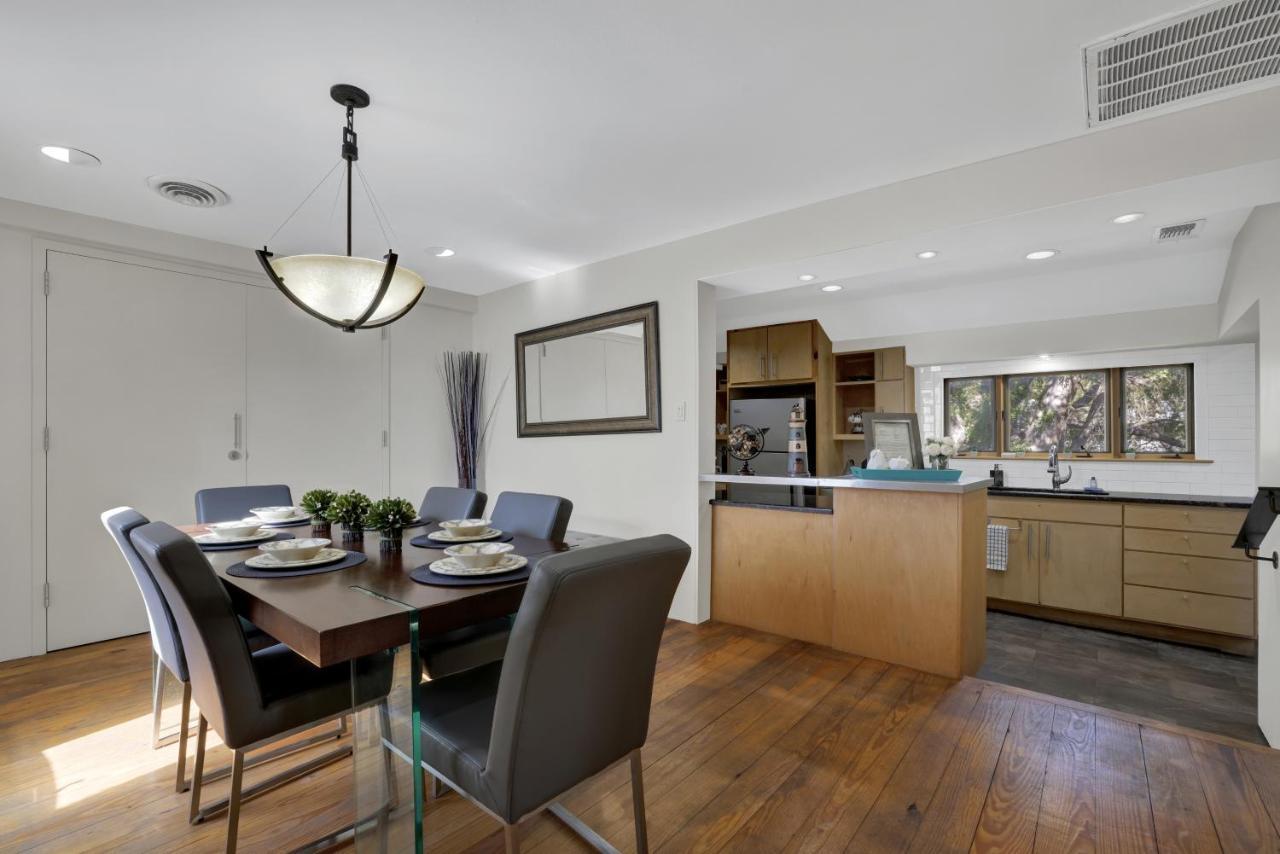 406 Lodge-A: Hot-Tub & 2 Blks To Main St Fredericksburg Luaran gambar