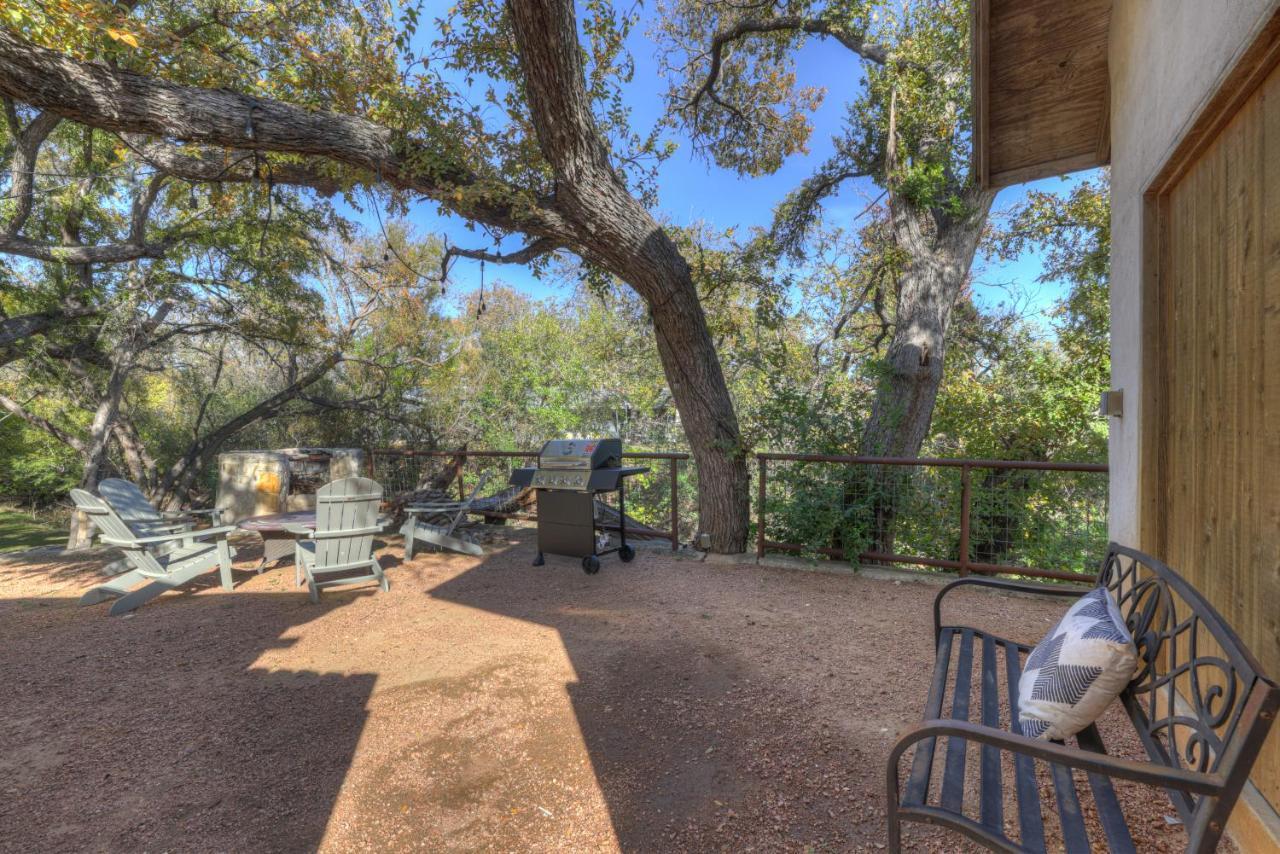 406 Lodge-A: Hot-Tub & 2 Blks To Main St Fredericksburg Luaran gambar