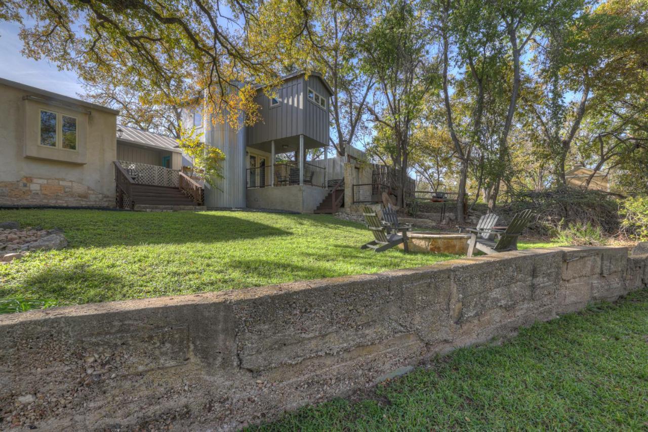 406 Lodge-A: Hot-Tub & 2 Blks To Main St Fredericksburg Luaran gambar
